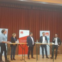 SPD Politiker sprechen mit regionalen Wirtschaftsvertretern